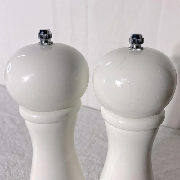 White Painted Wood Salt & Pepper Mills Grinders - Picture 9 of 11